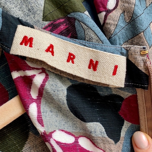 MARNI Flower Print Dress with a belt - Picture 8 of 11